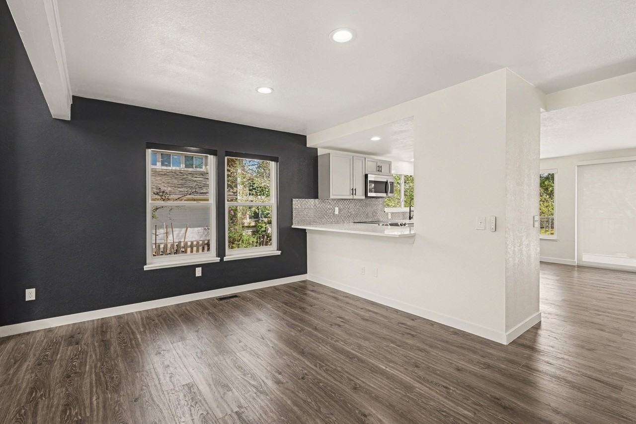 6378 S Emporia Cir #1 - Photo 4 of 10