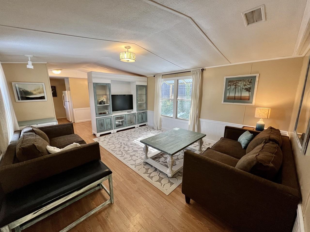 50 Mandalay Dr #1 - Photo 4 of 13