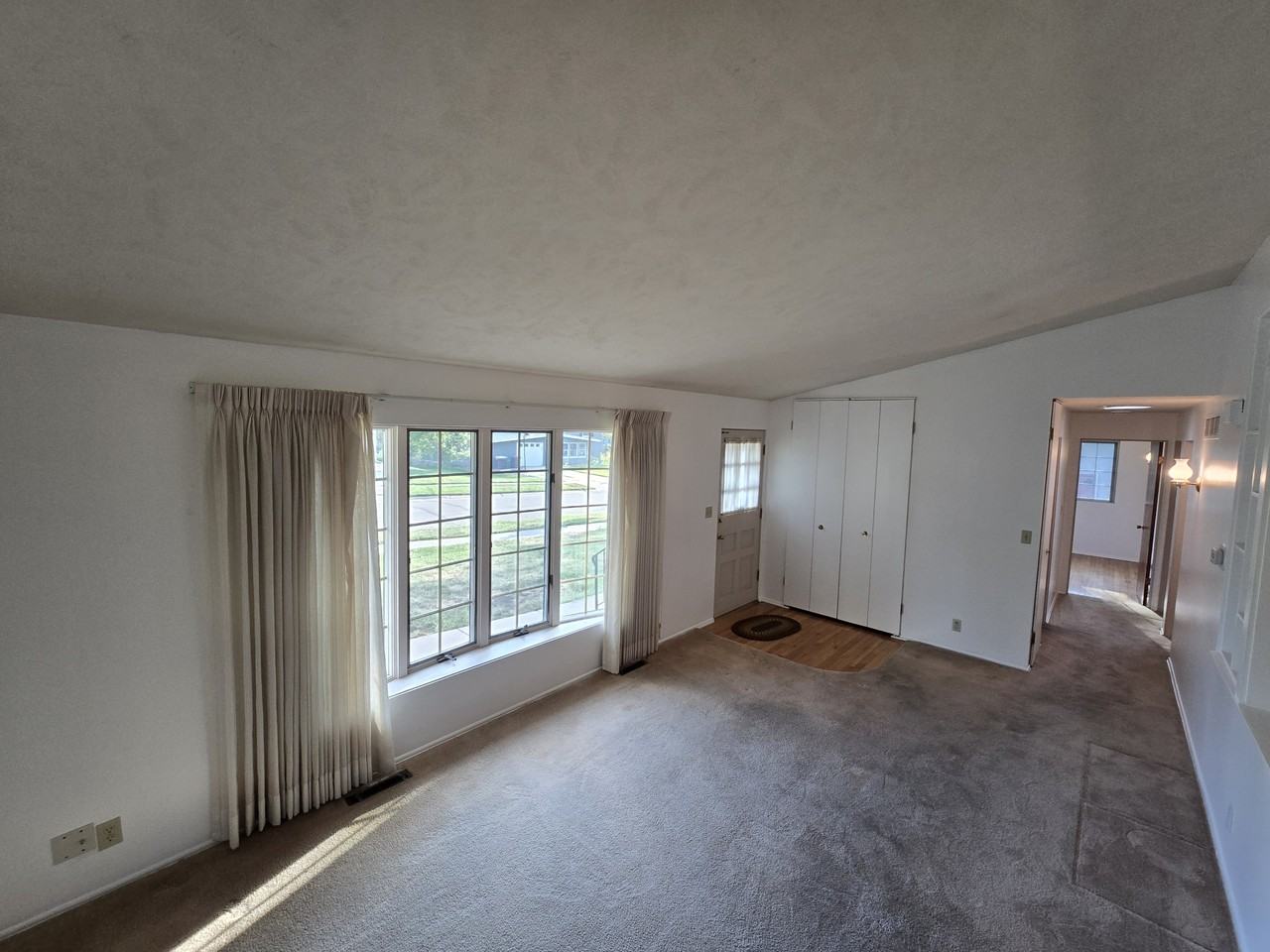 420 Steinway Rd #1 - Photo 3 of 19