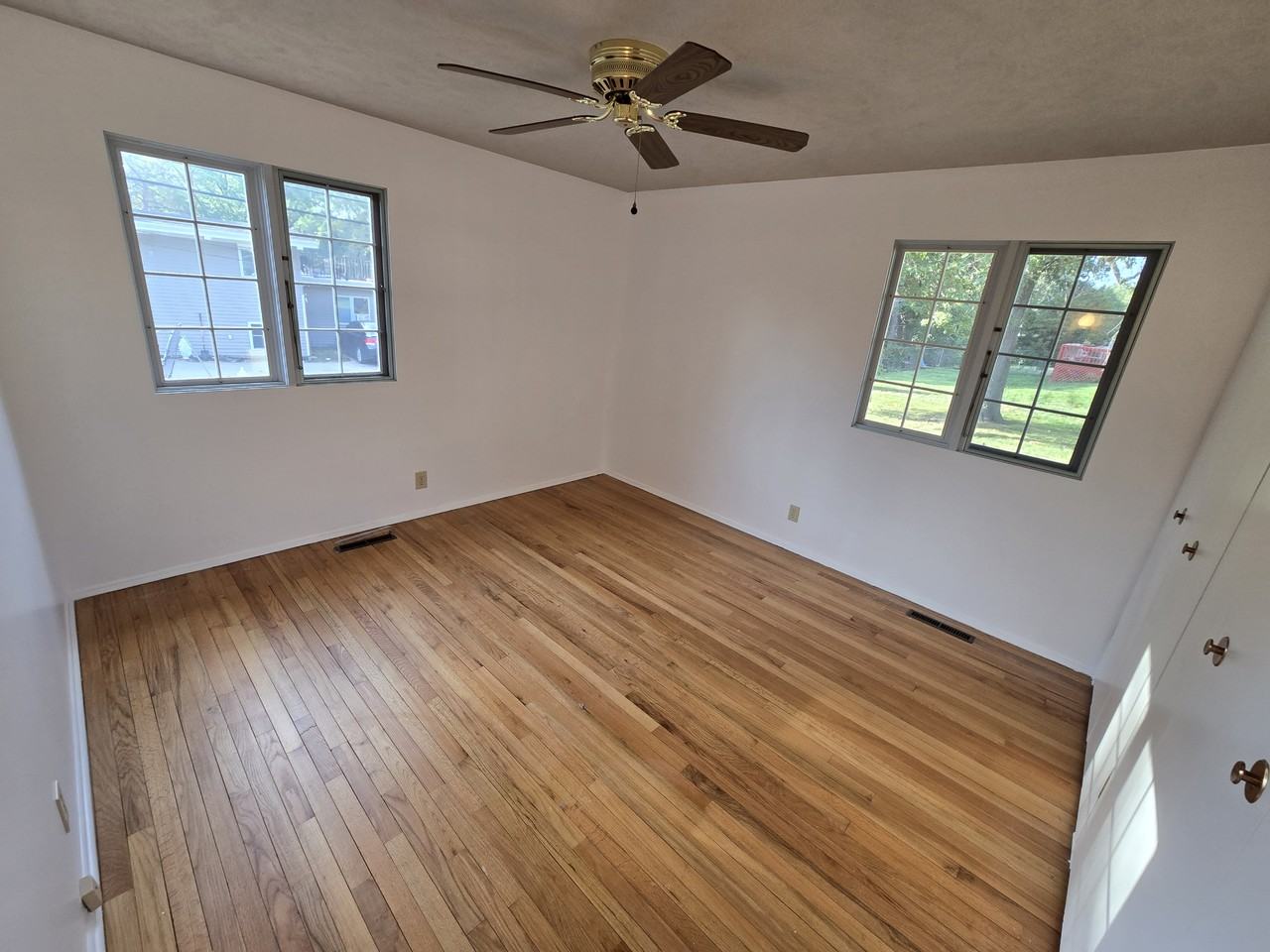 420 Steinway Rd #1 - Photo 6 of 19