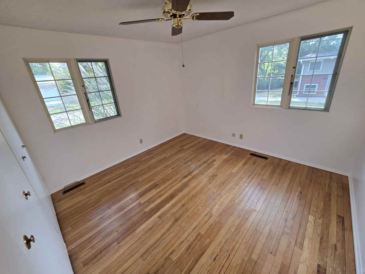420 Steinway Rd #1 - Photo 7 of 19