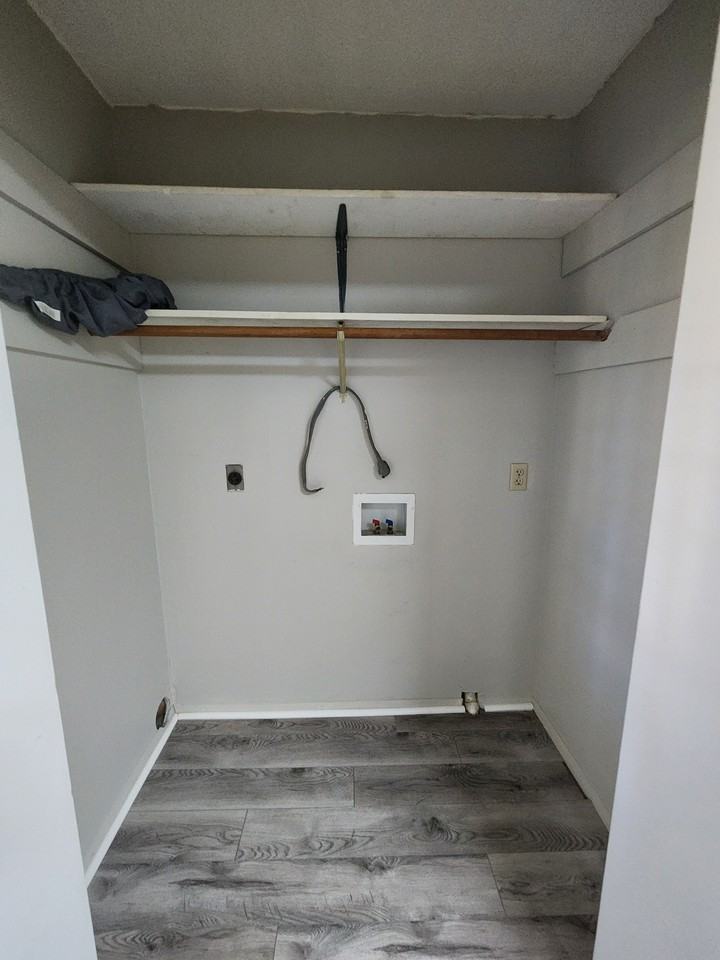 1849 Summerhaven Ave #2 - Photo 2 of 13