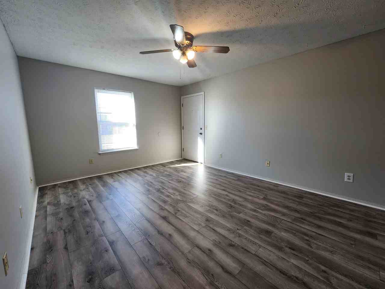 1849 Summerhaven Ave #2 - Photo 4 of 13