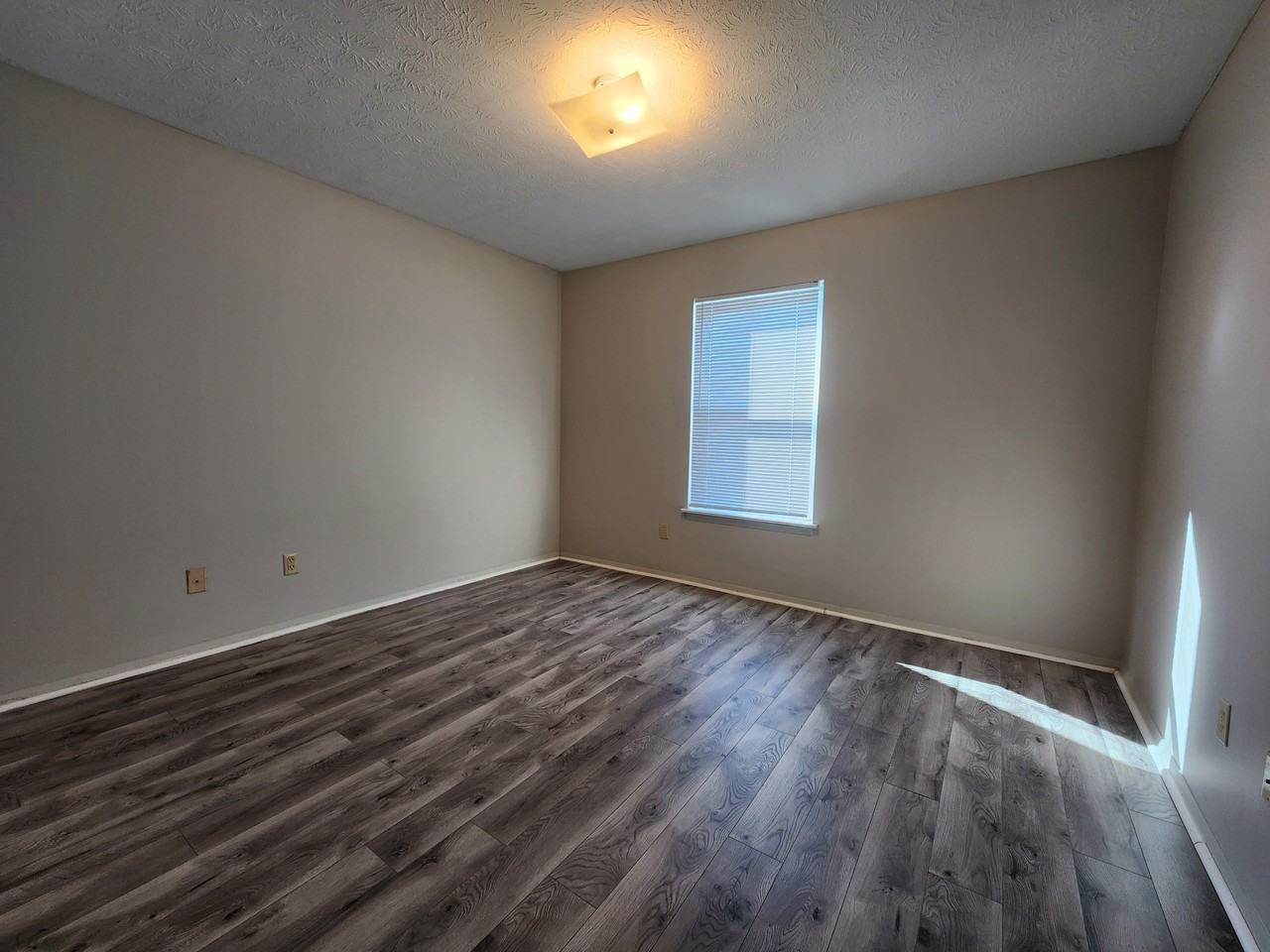 1849 Summerhaven Ave #2 - Photo 6 of 13