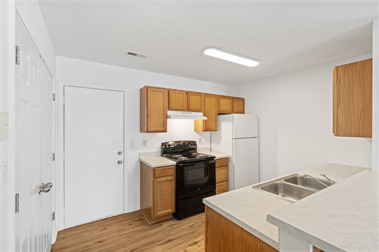 50255027 Geyser Blvd #5027 - Photo 5 of 21