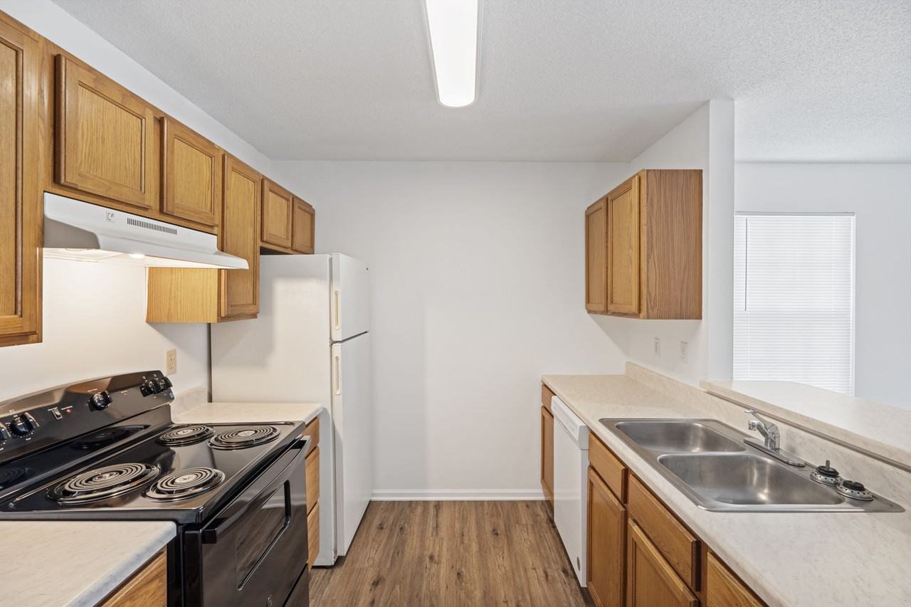 50255027 Geyser Blvd #5027 - Photo 6 of 21