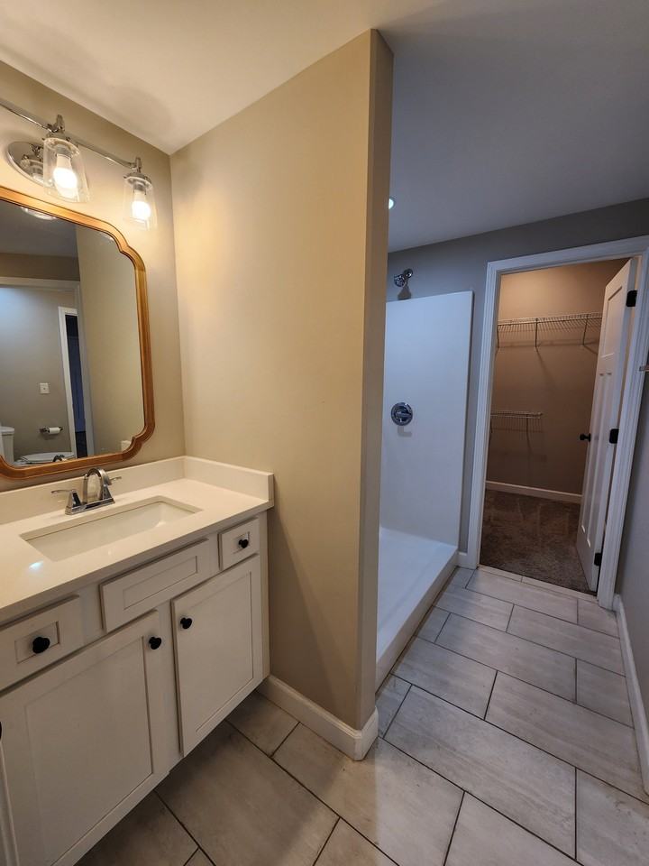 1405 Brook Hill Dr #1 - Photo 6 of 21