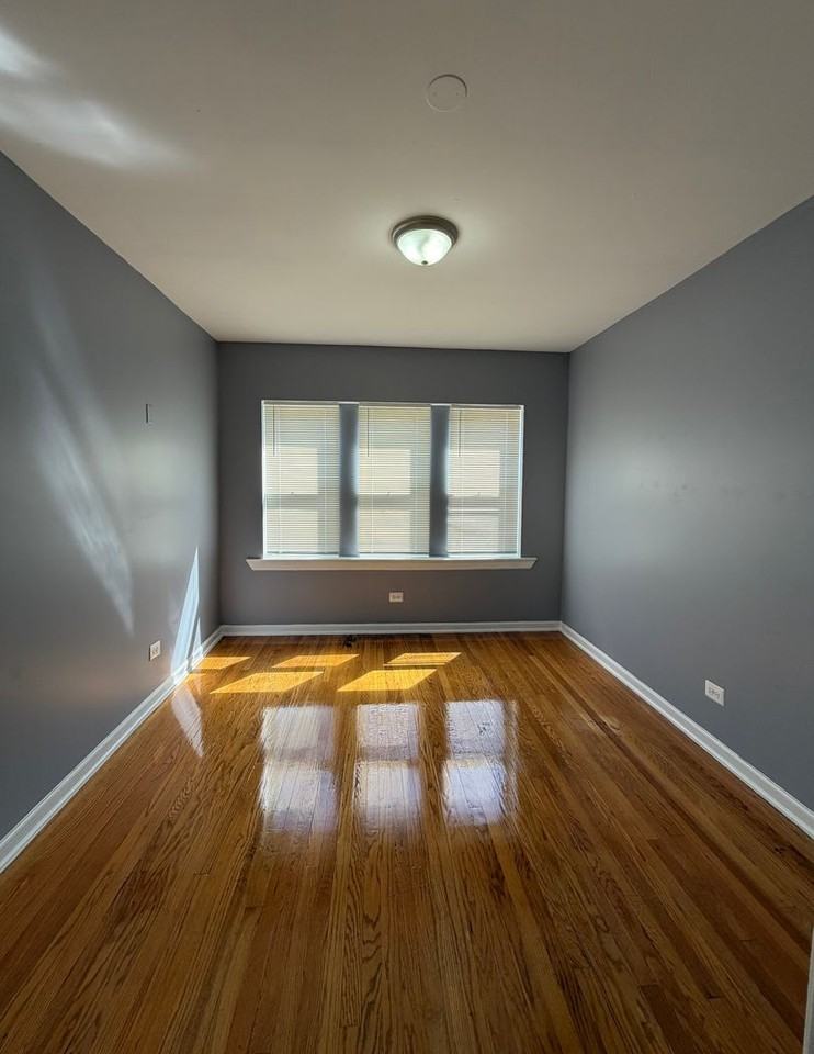 6355 S California - Photo 2 of 24