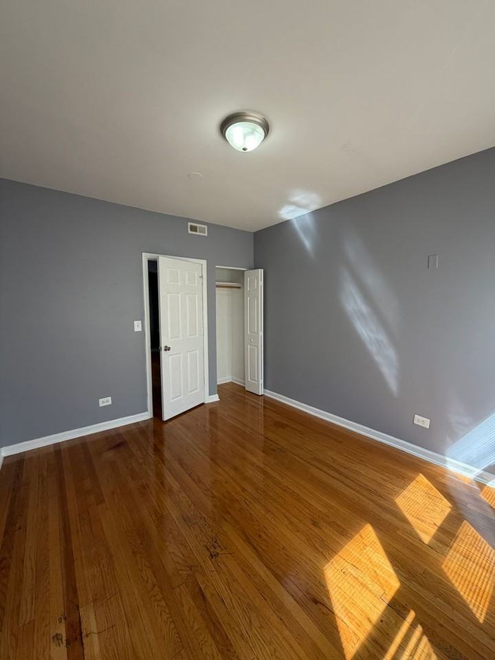 6355 S California - Photo 3 of 24