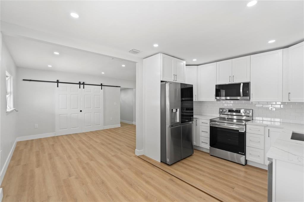 1946 Rodman Street - Photo 5 of 14