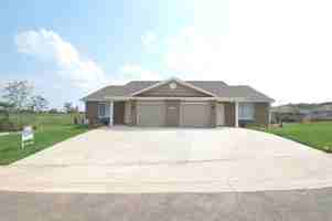 featured image of 301 W Christy Dr