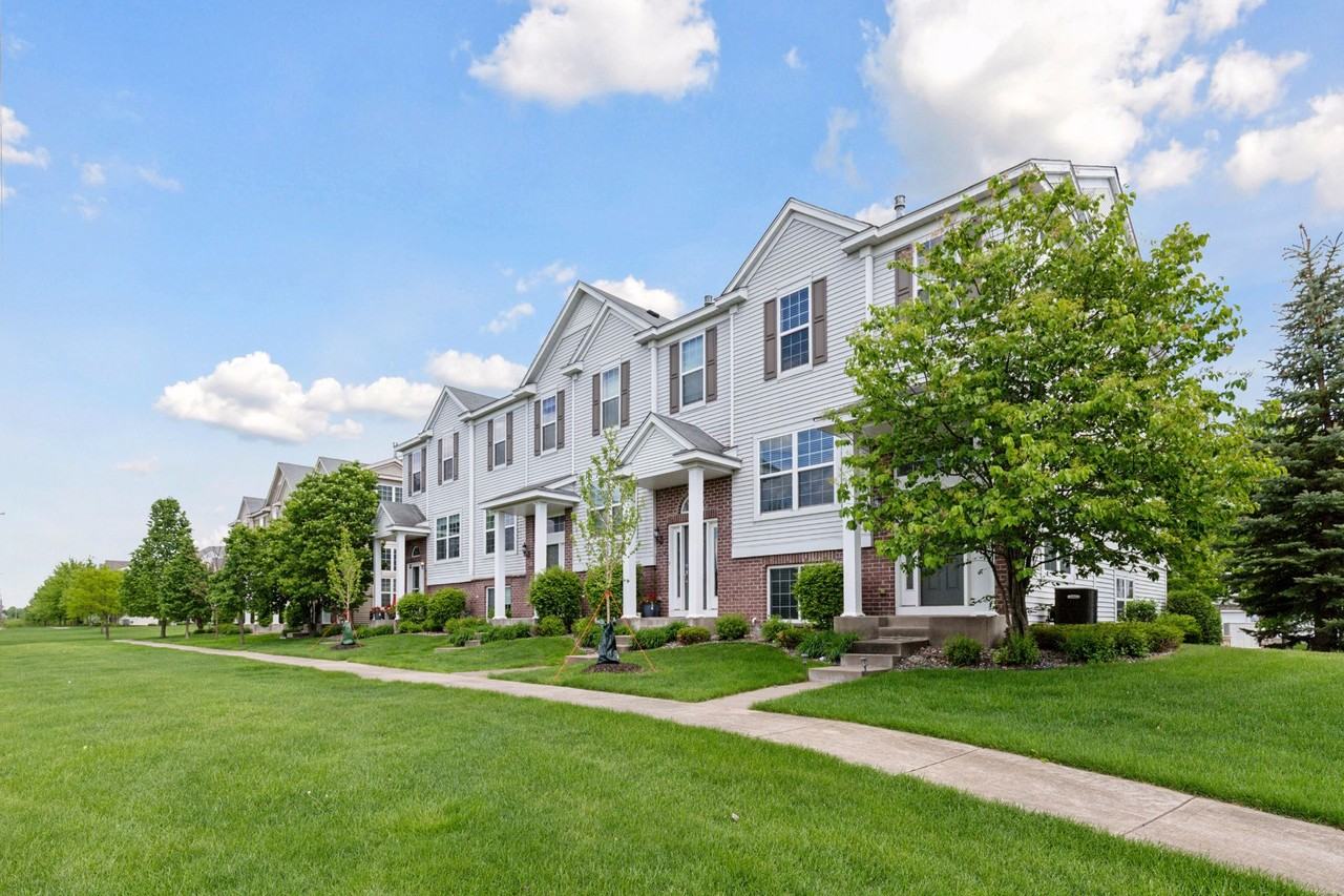 15130 Fanning Dr N #1 - Photo 2 of 44