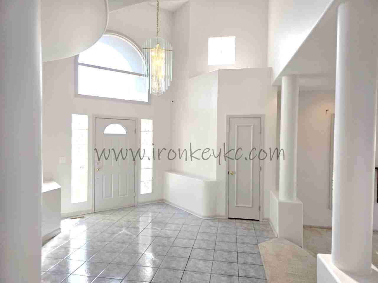 14112 Windsor St #1 - Photo 4 of 50