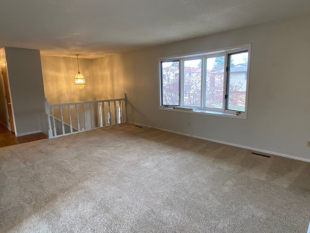 3602 Crown Ct - Photo 5 of 37