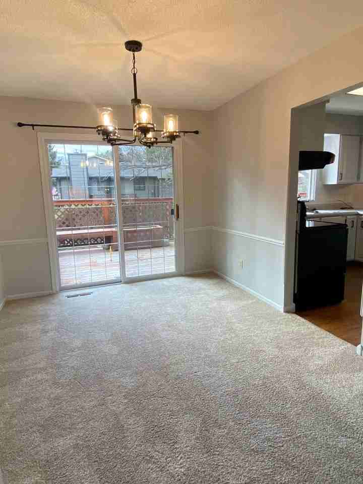 3602 Crown Ct - Photo 6 of 37