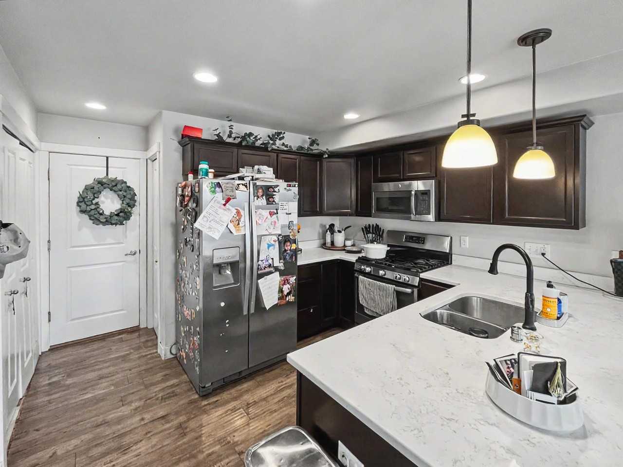 347 Skwentna Dr #26 - Photo 3 of 10