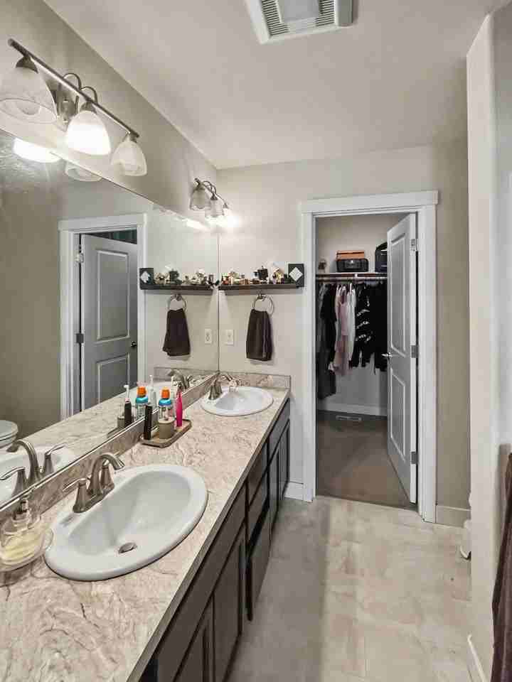 347 Skwentna Dr #26 - Photo 5 of 10