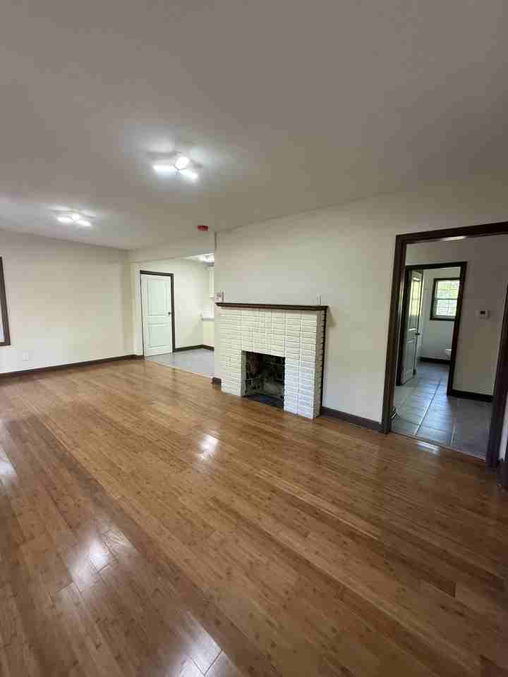 617 8th Ave #1 - Photo 2 of 8