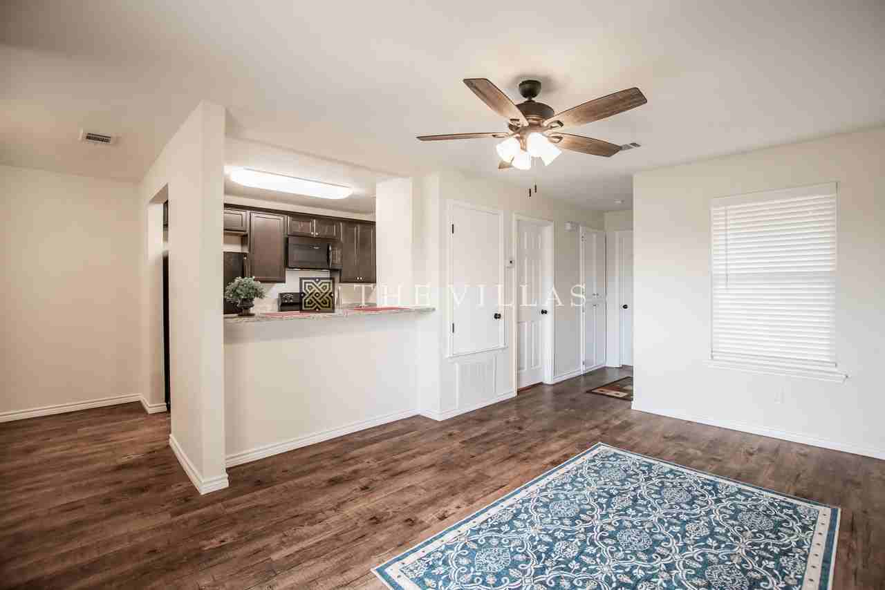 308 Costa Del Oro St - Photo 2 of 21