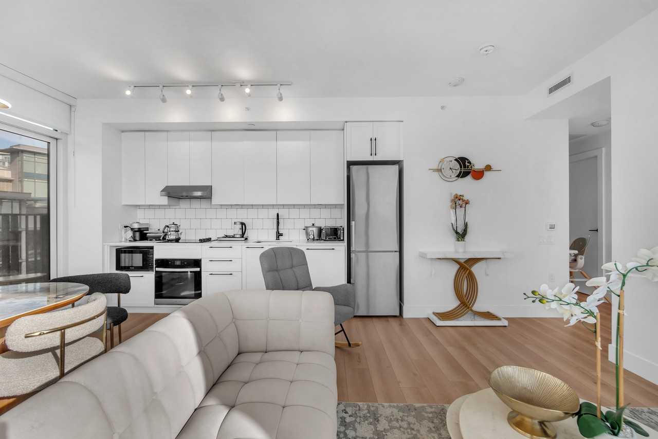 8750 University Crescent #604 - Photo 7 of 21