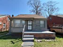 featured image of 18532 Kentfield St