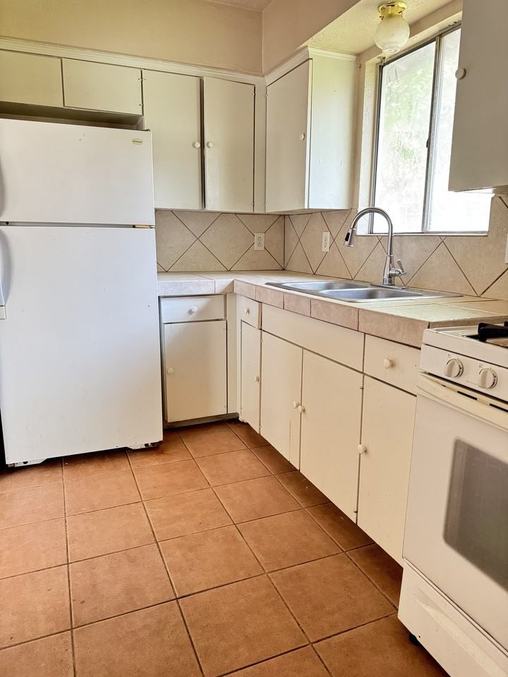 Avenue Del Rey - 163 #163 - Photo 5 of 5