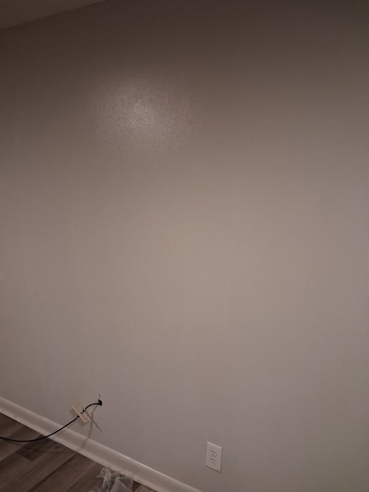 315 N Hill St - Photo 3 of 6