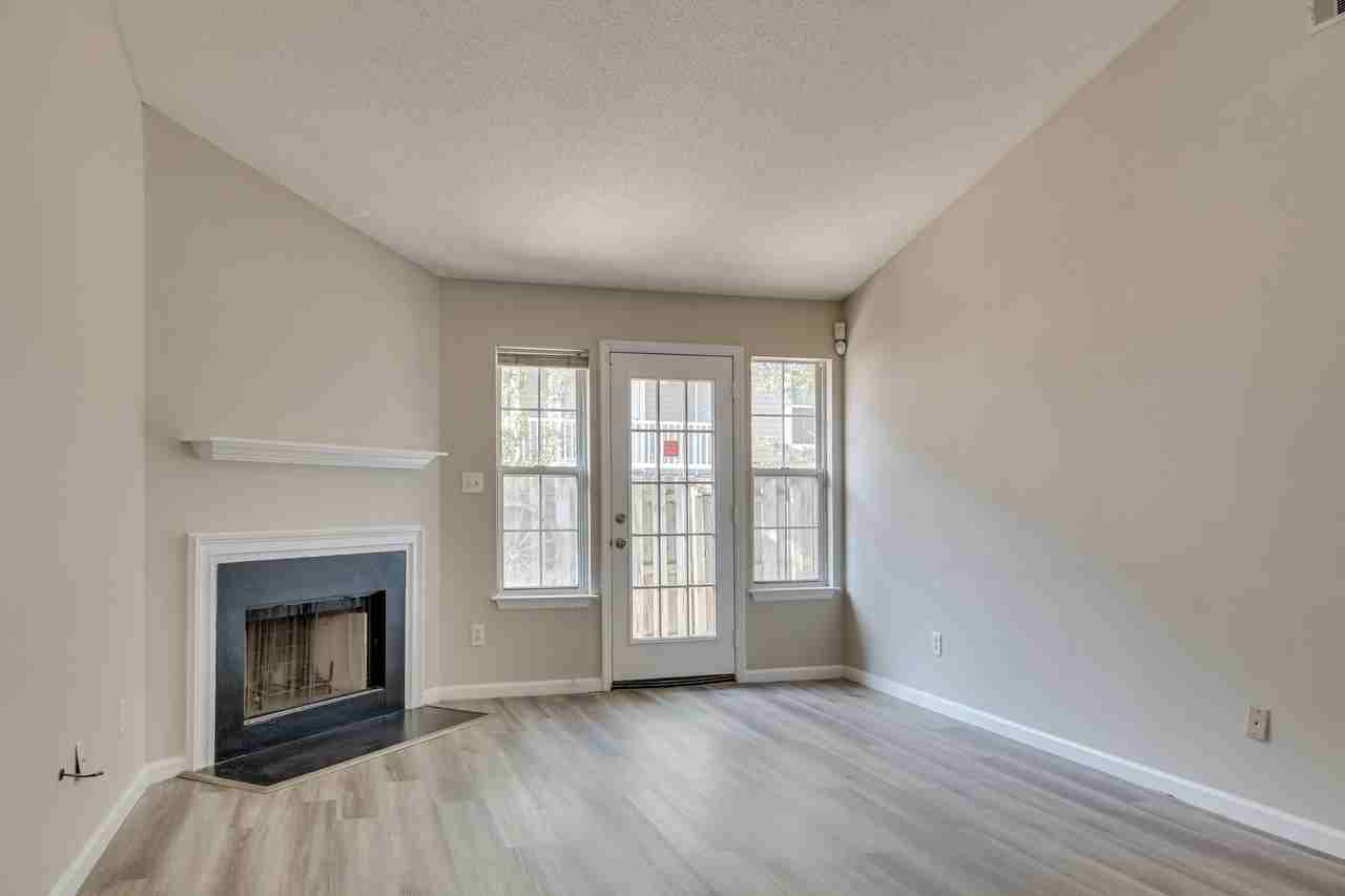 2014 Emerald Bay Dr #1 - Photo 4 of 22