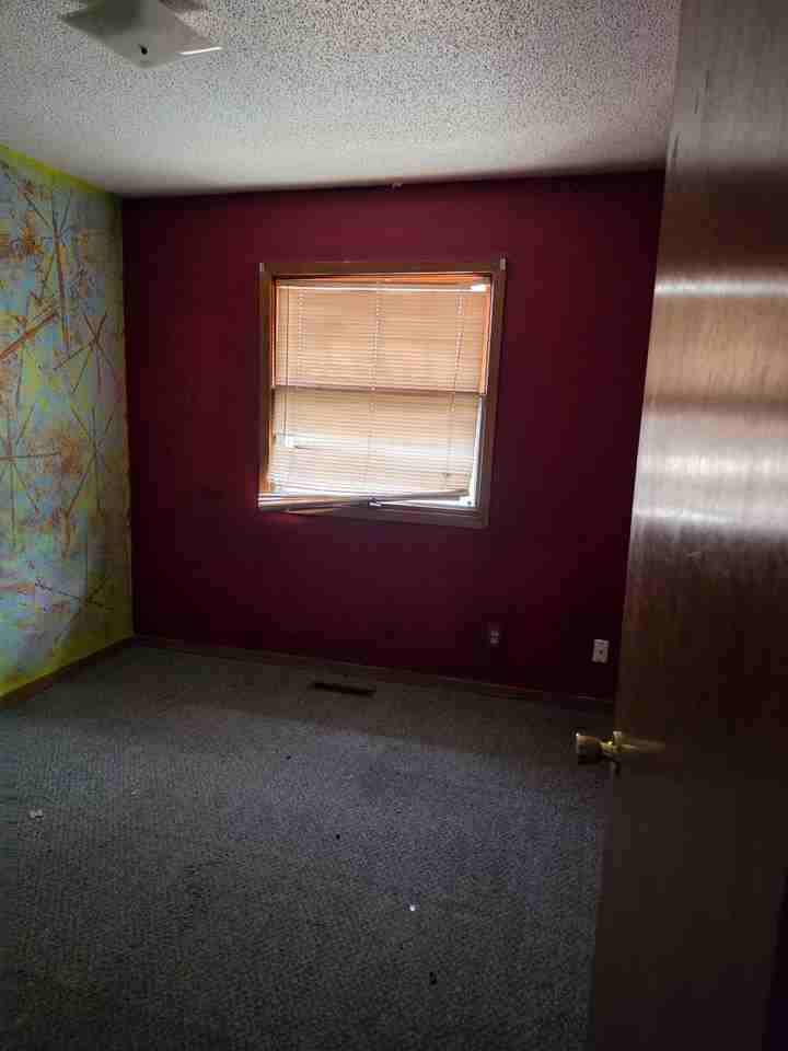 3008 S Phillips Ave - Photo 6 of 21