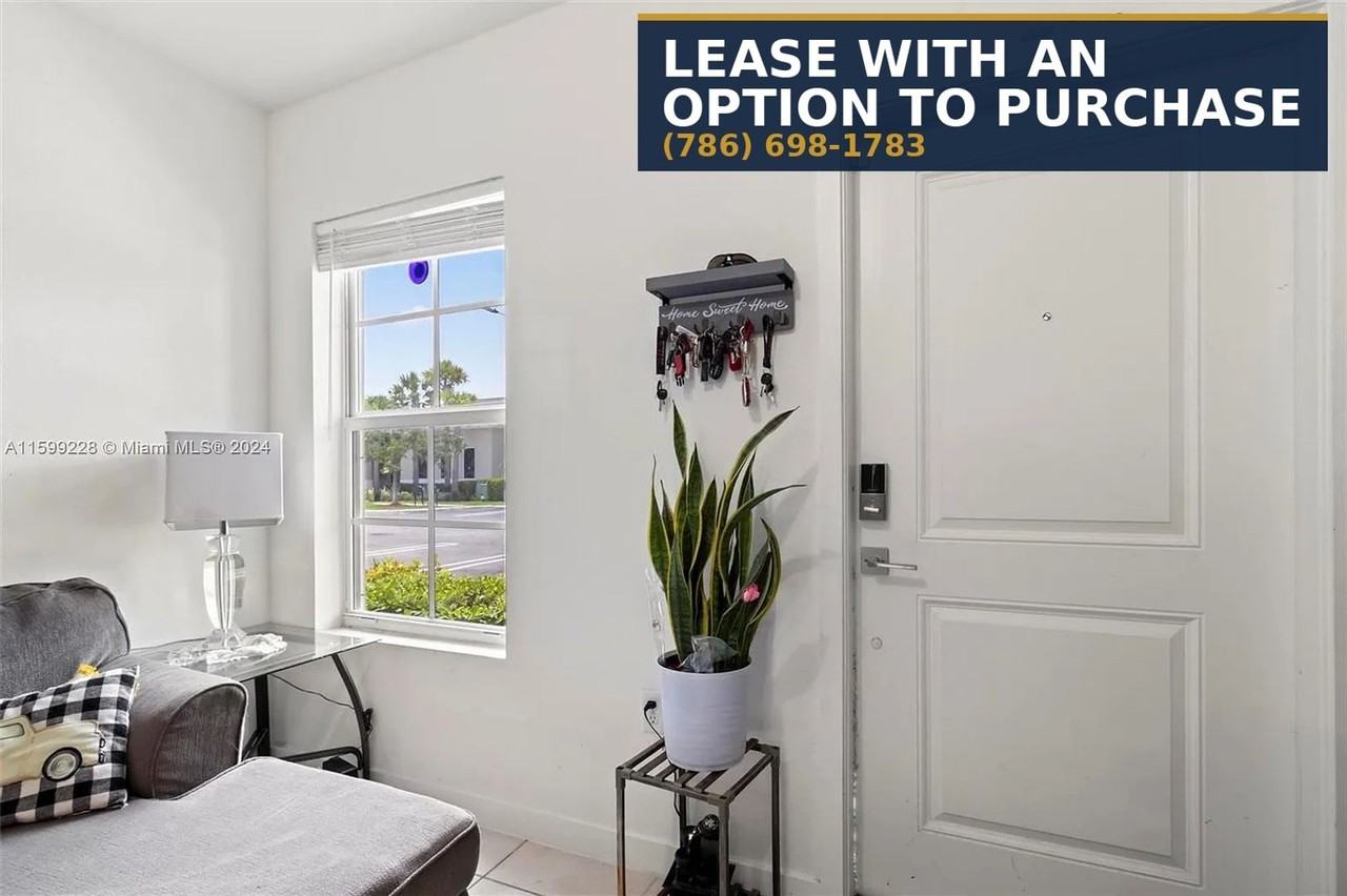 389 Ne 5th Pl - Photo 3 of 30