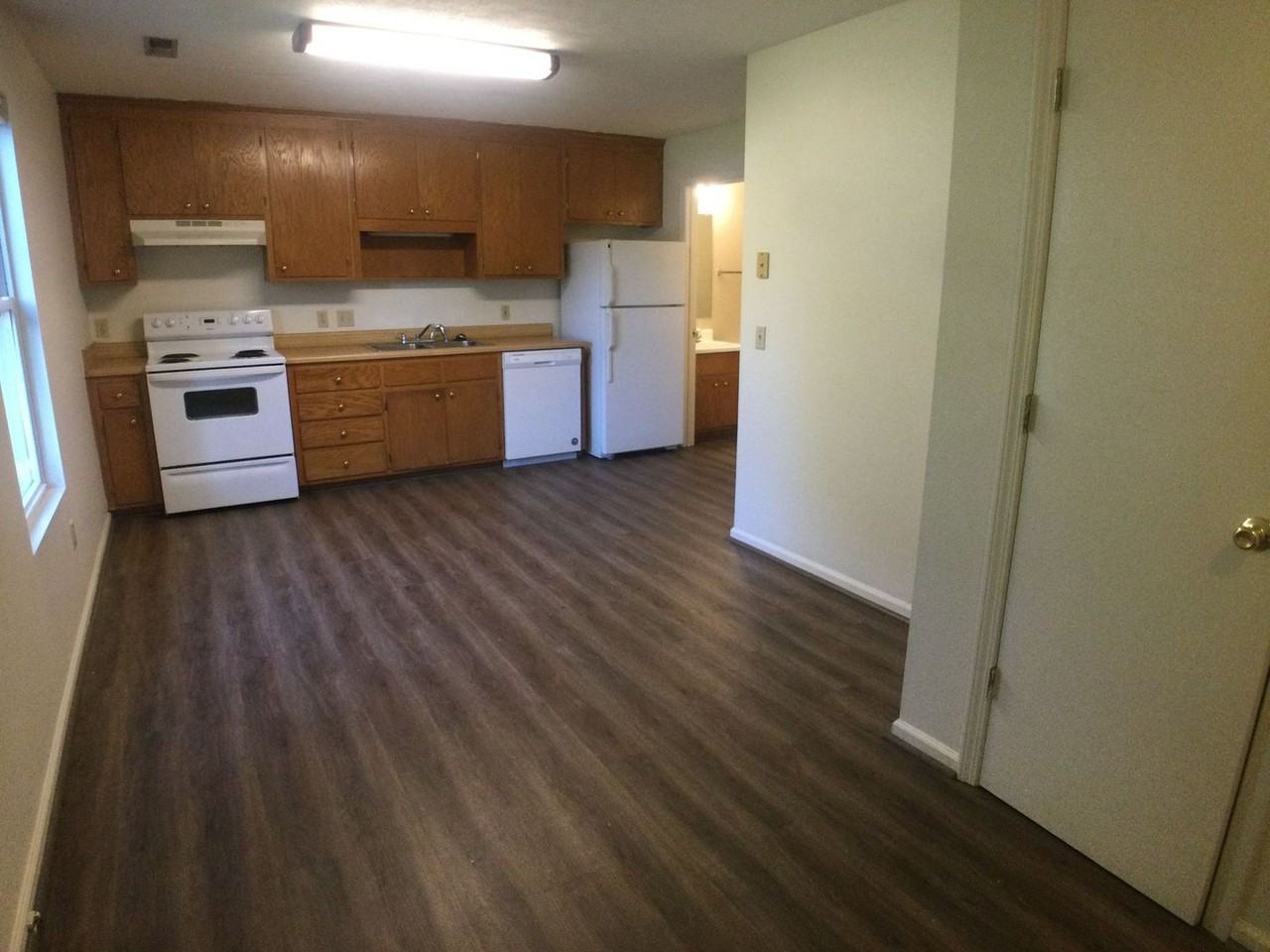 1510 Cedar St - Photo 2 of 11