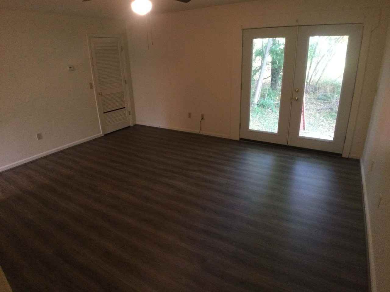 1510 Cedar St - Photo 3 of 11