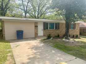 4602 Vestal St - Photo 1 of 1