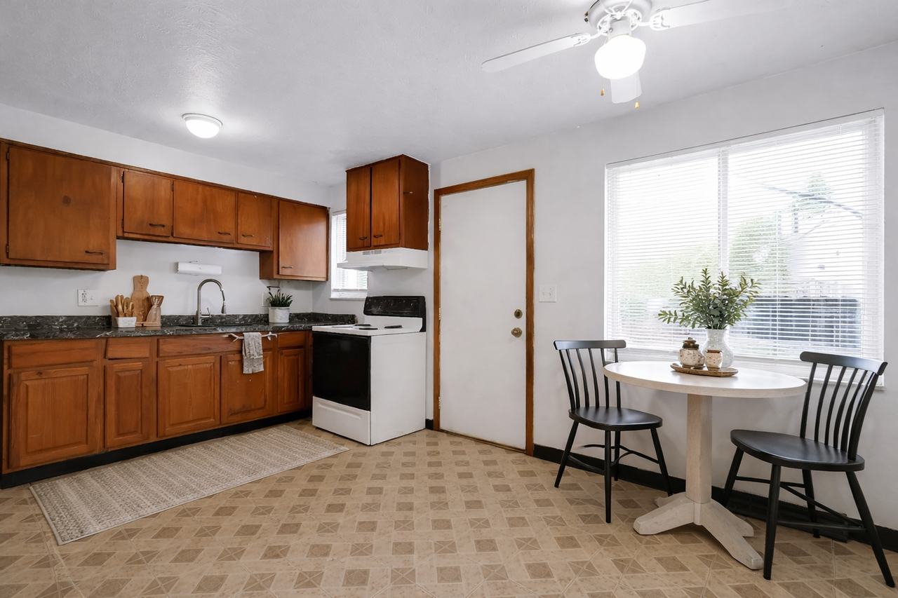 1699 Lonsdale Rd #1707 - Photo 2 of 22