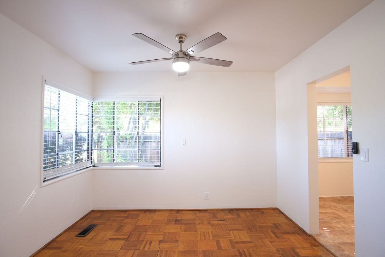 102 Chabot Ct - Photo 5 of 21