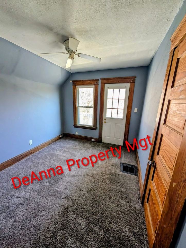 2125 W 81st St - Photo 6 of 10