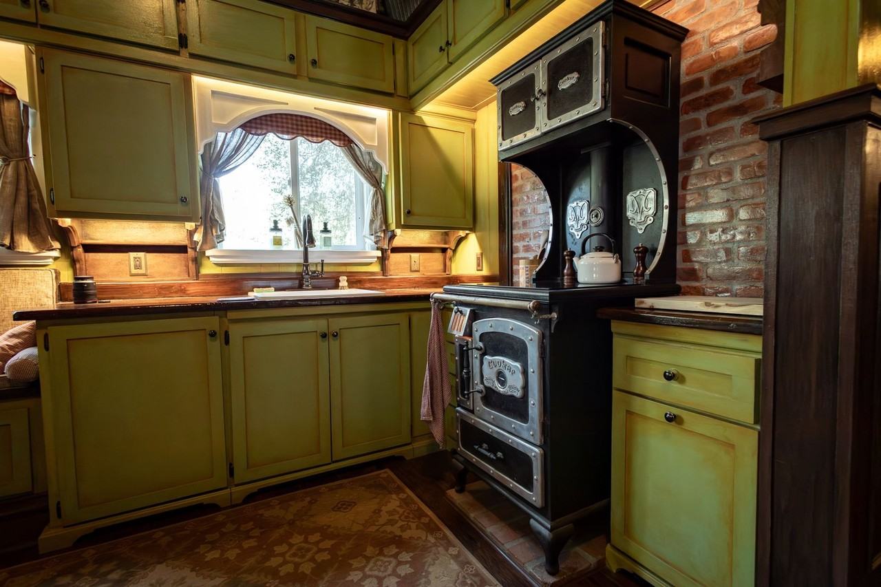 2517 Basel Ct - Photo 6 of 24