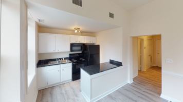 featured image of 320 W Grace St