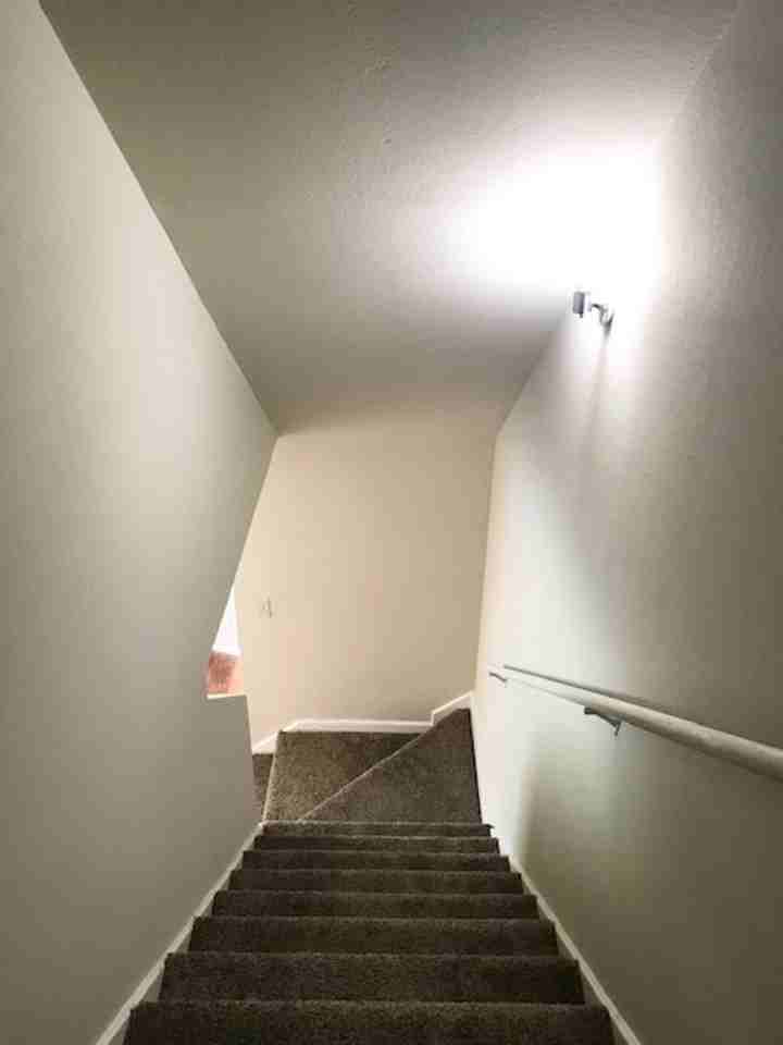 100 Howard St - Photo 3 of 12