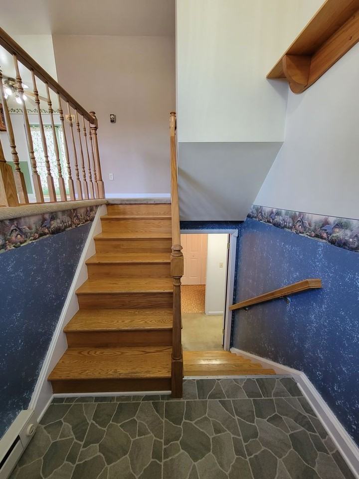 7170 Ruritan Dr - Photo 3 of 38