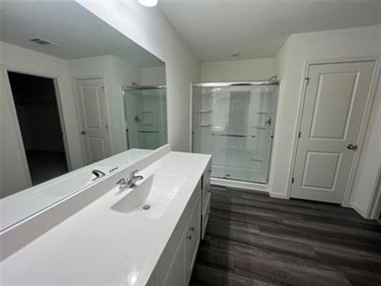 309 Red Fish Ln - Photo 5 of 17