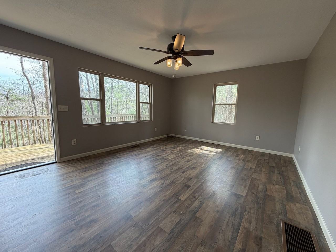 66 Avondale Heights Rd - Photo 5 of 23