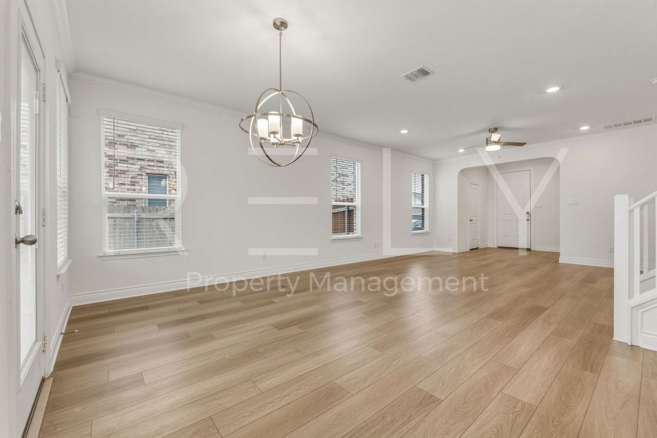 4641 Alfano Loop - Photo 7 of 44