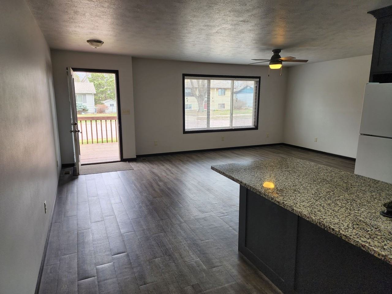 1809 W 39th St - Photo 4 of 16