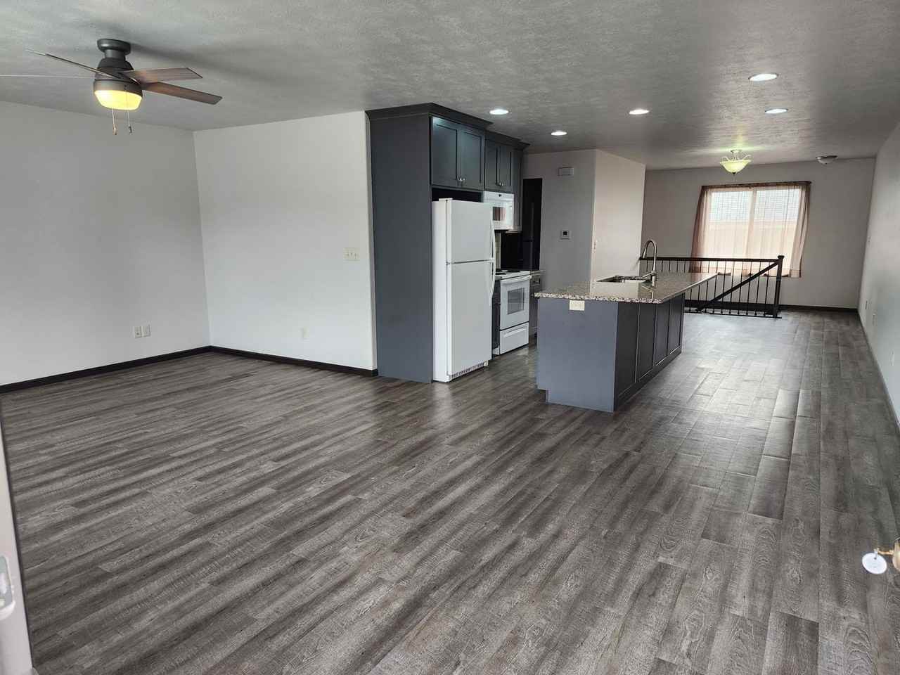 1809 W 39th St - Photo 5 of 16