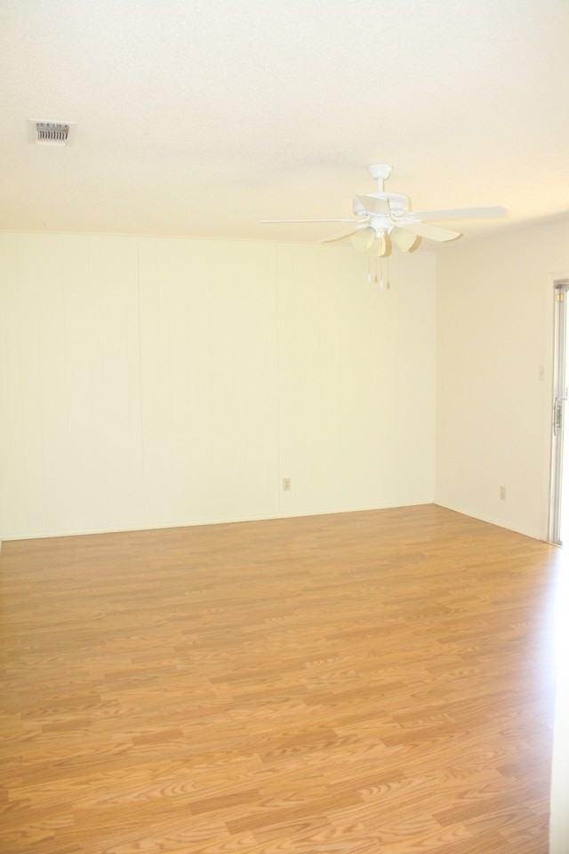 8101 Stillwood Ln - Photo 7 of 12