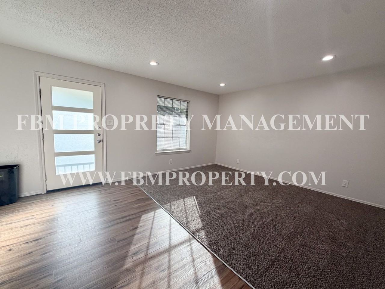 1401 N Clay St #E - Photo 3 of 15