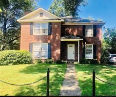 featured image of 1414 Caplewood Dr