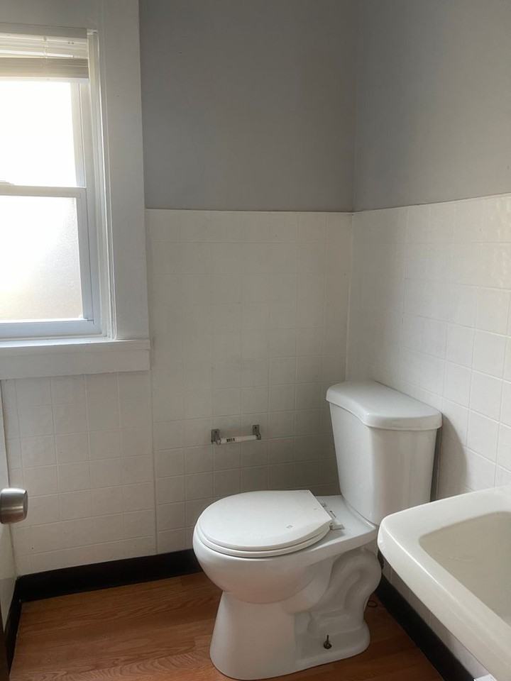 E. 96th Street 4210 - Photo 5 of 7