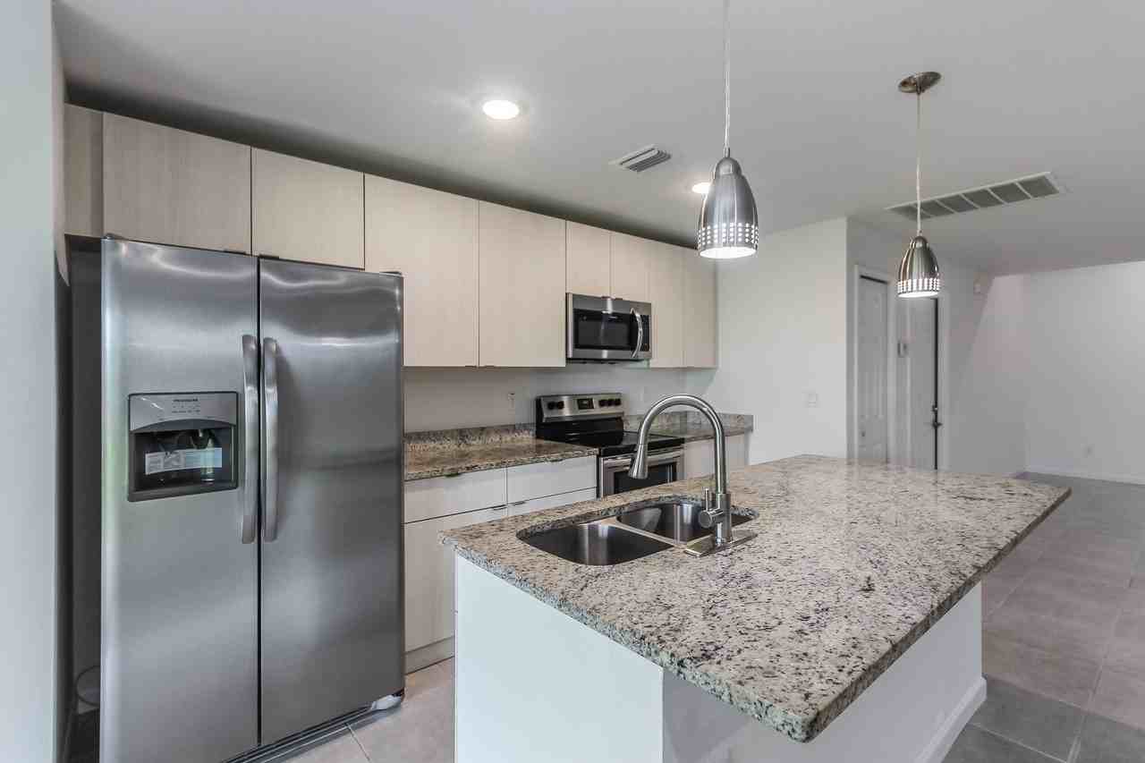 1857 Hazelton St Nw - Photo 2 of 9